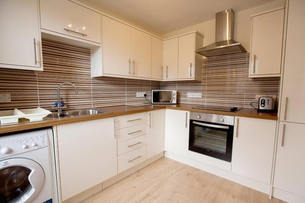 City Centre Executive 2 Bed Apartment With Wifi & Parking Aberdeen Bagian luar foto